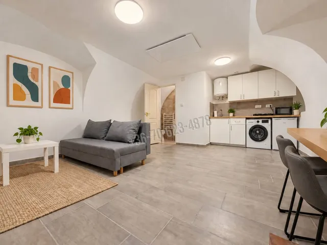 Eladó lakás Budapest VI. kerület 29 nm