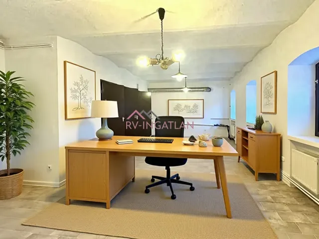 Eladó kereskedelmi és ipari ingatlan Budapest I. kerület 45 nm