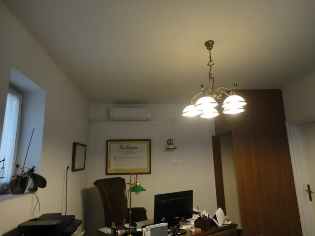 Eladó kereskedelmi és ipari ingatlan Nyíregyháza, Belváros, Dózsa Gy utca 35 nm