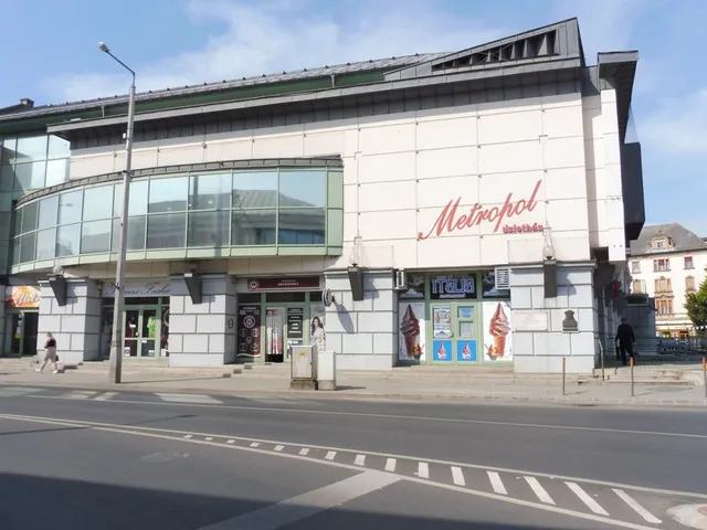 Kiadó kereskedelmi és ipari ingatlan Nyíregyháza, Belváros 12 nm