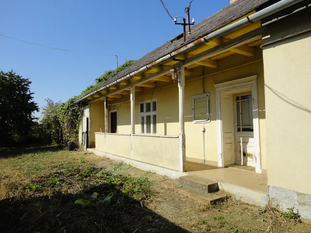 Eladó ház Gávavencsellő, Kápolna utca 52 87 nm