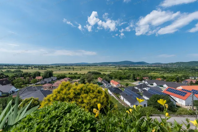 Eladó lakás Szentendre, Püspökmajori lakótelep 93 nm