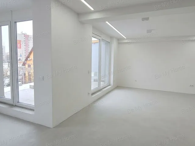 Eladó lakás Budapest III. kerület, Fehéregyházi út 74 nm