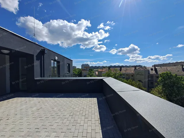 Eladó lakás Budapest III. kerület 141 nm