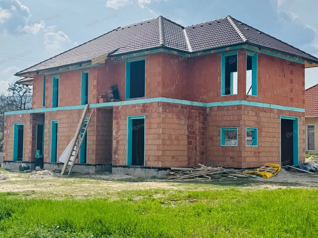 Eladó ház Pomáz 130 nm