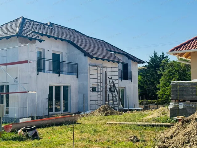 Eladó ház Pomáz 130 nm