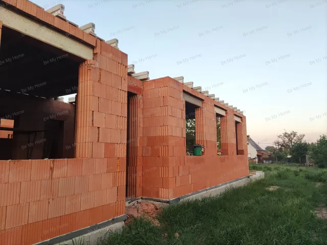 Eladó ház Erdőkertes, Topolyos 121 nm