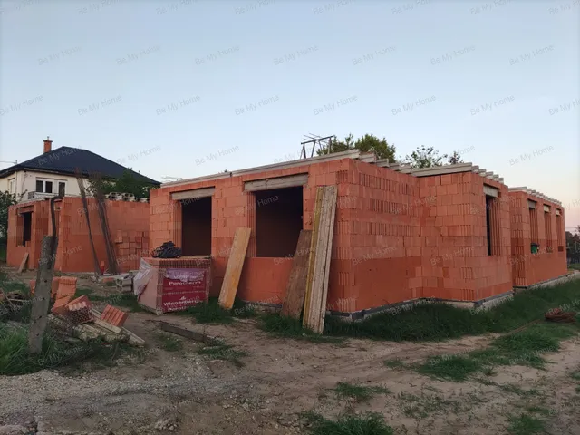 Eladó ház Erdőkertes, Topolyos 121 nm