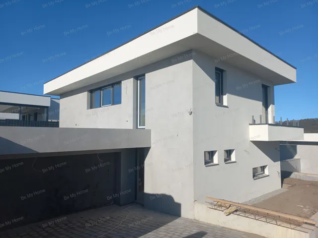 Eladó ház Budapest III. kerület, Aranyhegy 190 nm