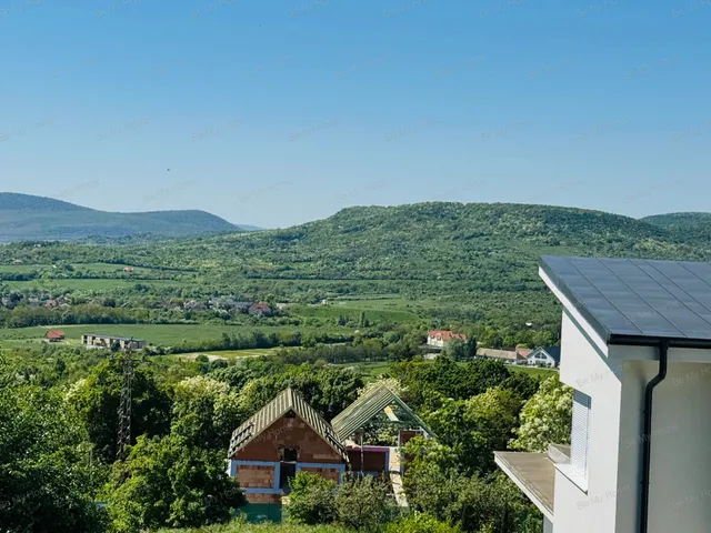 Eladó ház Szentendre, Pismány 130 nm