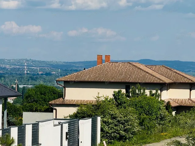 Eladó telek Pomáz 830 nm