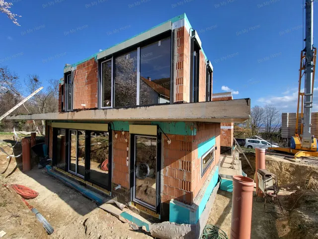 Eladó lakás Budapest III. kerület, Táborhegy 101 nm