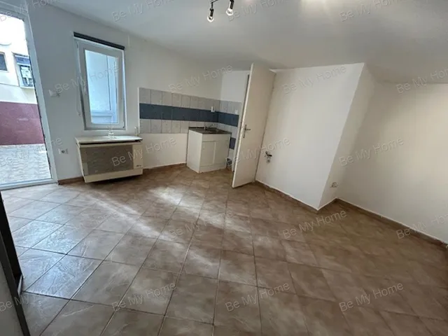 Eladó kereskedelmi és ipari ingatlan Budapest IV. kerület, Újpest 35 nm