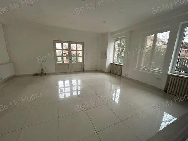 Kiadó kereskedelmi és ipari ingatlan Budapest III. kerület, Csillaghegy 160 nm