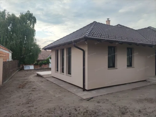 Eladó ház Vácrátót 124 nm