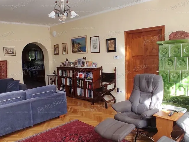 Eladó ház Budapest II. kerület, Adyliget 171 nm