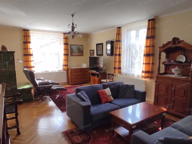 Eladó ház Budapest II. kerület, Adyliget 171 nm