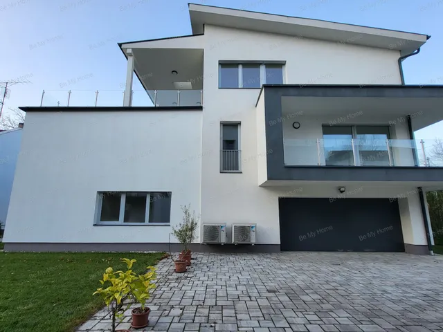 Eladó lakás Budapest III. kerület, Törökkő 83 nm