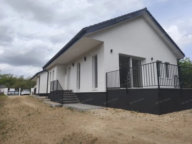 Eladó ház Erdőkertes 85 nm