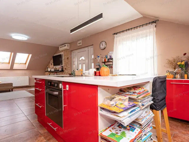 Eladó ház Nagykovácsi 300 nm