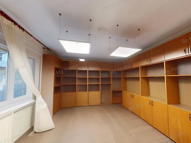 Eladó lakás Budapest III. kerület 106 nm