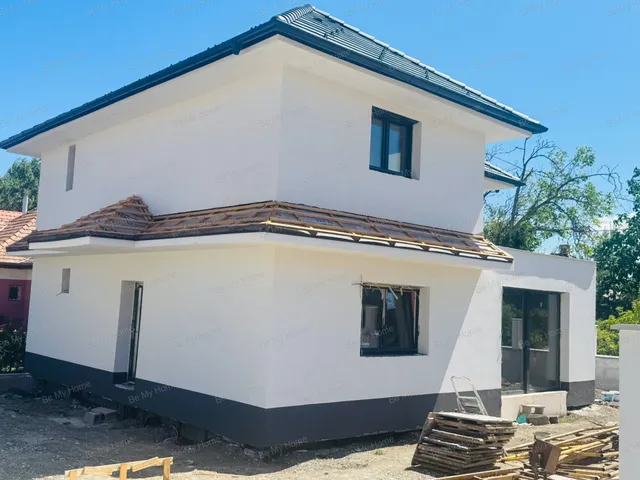 Eladó ház Pomáz 140 nm