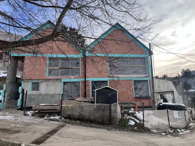 Eladó ház Budaörs, Kőhegy 219 nm