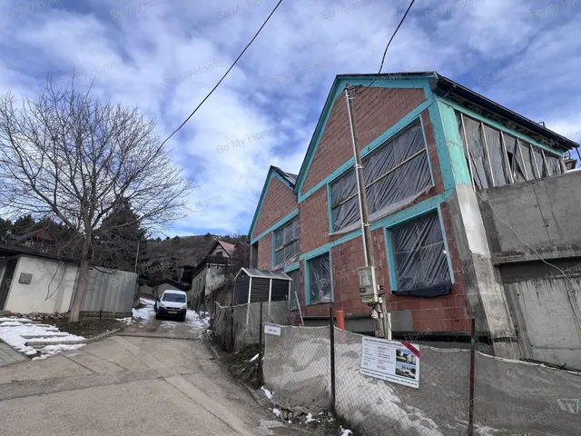 Eladó ház Budaörs, Kőhegy 219 nm