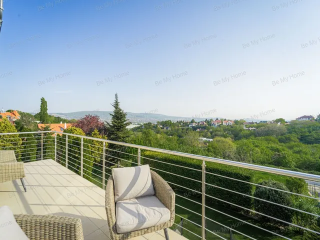 Eladó ház Budaörs, Budaörsi Kamaraerdő 330 nm