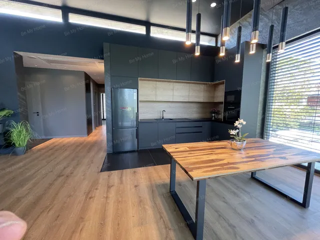 Eladó lakás Budapest III. kerület 130 nm