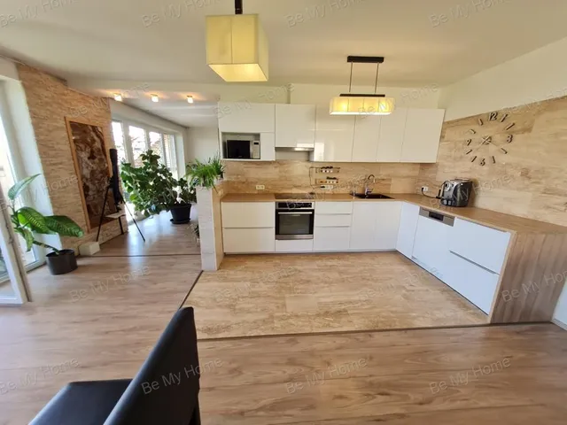 Kiadó ház Budapest III. kerület 380 nm