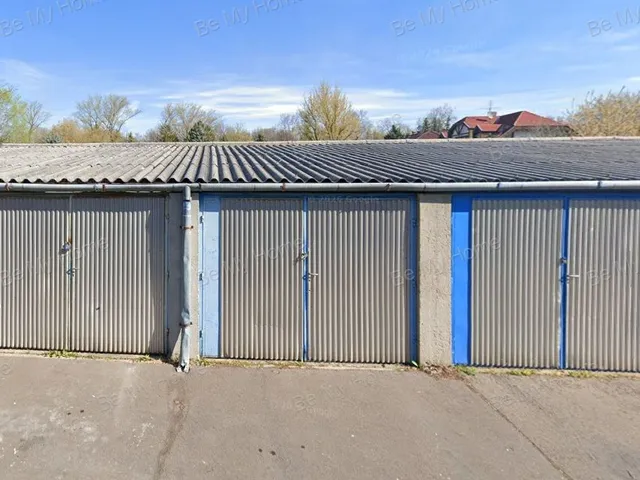 Eladó garázs Budapest III. kerület 15 nm