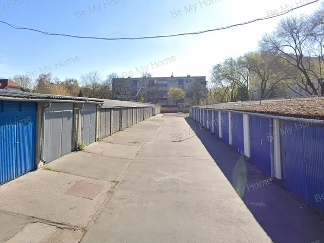 Eladó garázs Budapest III. kerület 15 nm