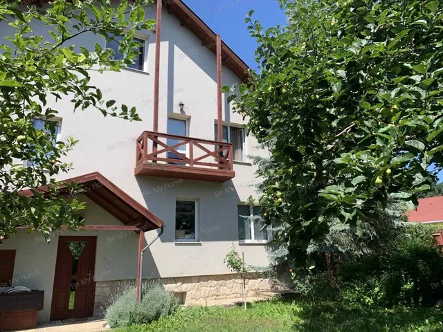 Eladó ház Budakalász 130 nm