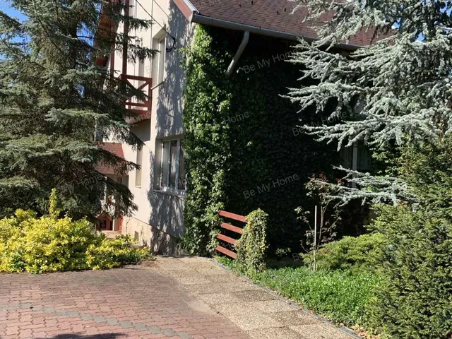 Eladó lakás Budakalász 130 nm