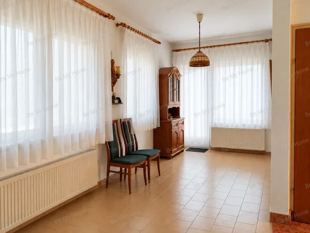 Eladó ház Budapest II. kerület, József Attila útja 130 nm