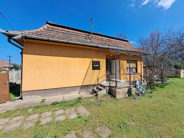 Eladó ház Pilis, Kávai út 73 nm