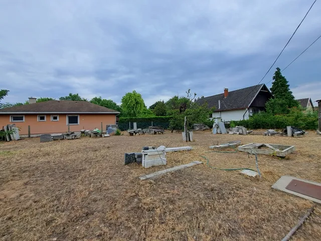 Eladó telek Pilis 550 nm