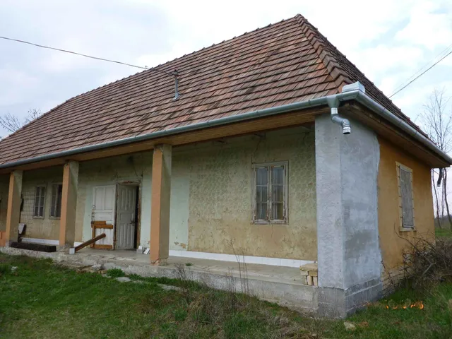 Eladó ház Pilis, Bicskei tanya 61 nm