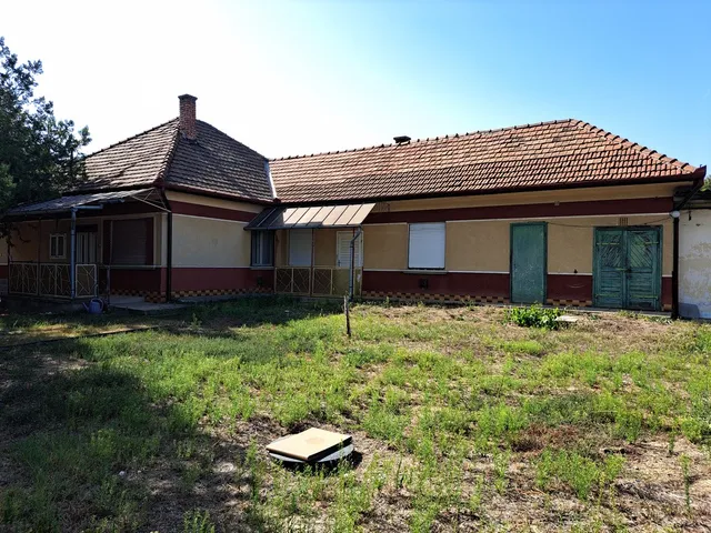 Eladó ház Pilis, Vasút utca 25 100 nm