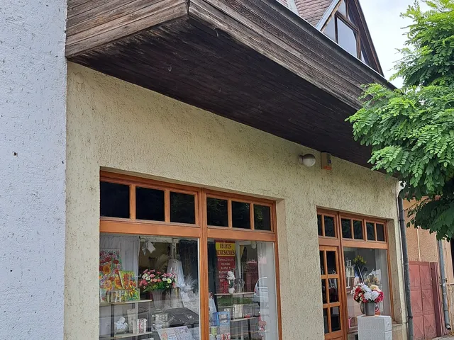 Eladó kereskedelmi és ipari ingatlan Pilis, Rákóczi út 68 nm