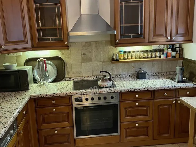 Eladó ház Budapest II. kerület 240 nm