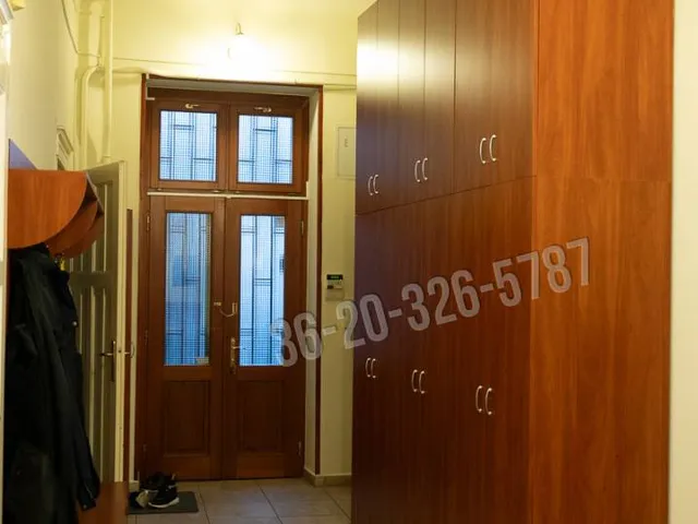 Eladó lakás Budapest II. kerület, Országút 190 nm