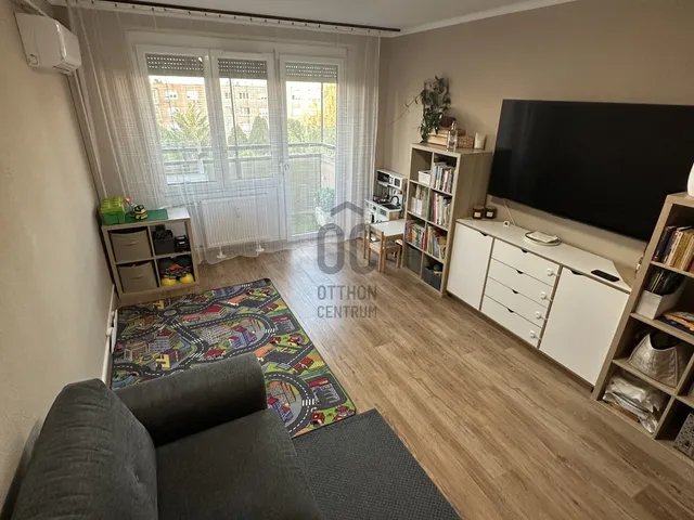 Eladó lakás Százhalombatta, Déli lakótelep 65 nm