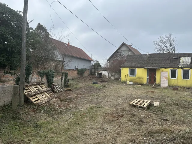 Eladó telek Ercsi 409 nm