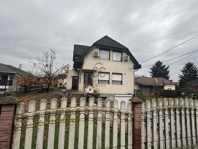 Eladó ház Százhalombatta, Dunafüred 140 nm