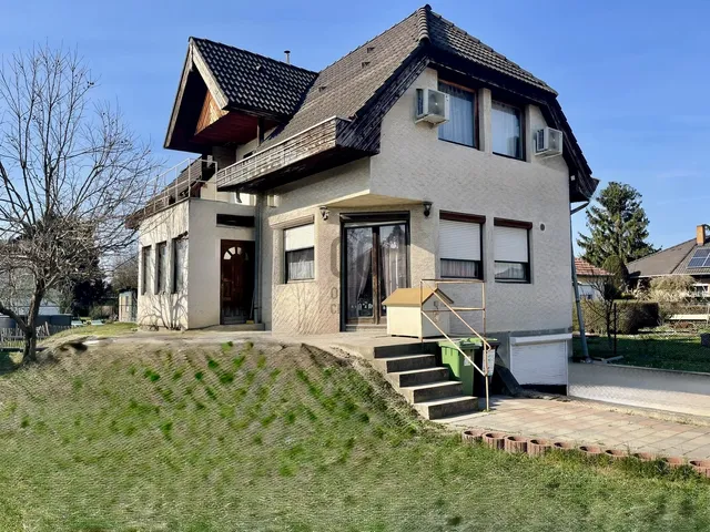 Eladó ház Százhalombatta, Dunafüred 140 nm