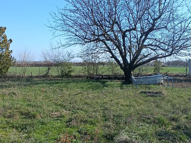 Eladó telek Érd 820 nm