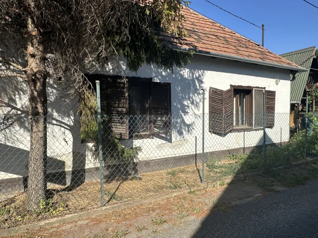 Eladó ház Százhalombatta, Óváros 94 nm