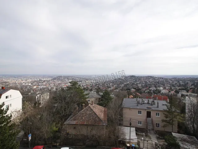 Kiadó lakás Budapest XII. kerület, Orbánhegy 230 nm